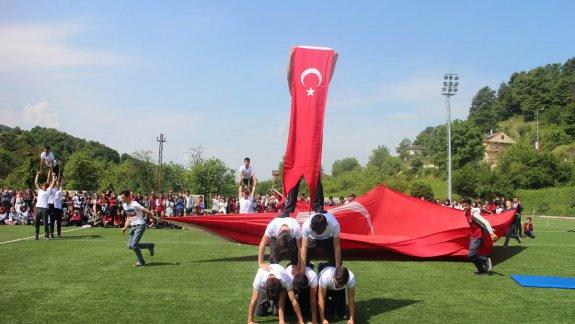 19 Mayıs Atatürkü Anma ve Gençlik ve Spor Bayramı Coşkuyla Kutlandı
